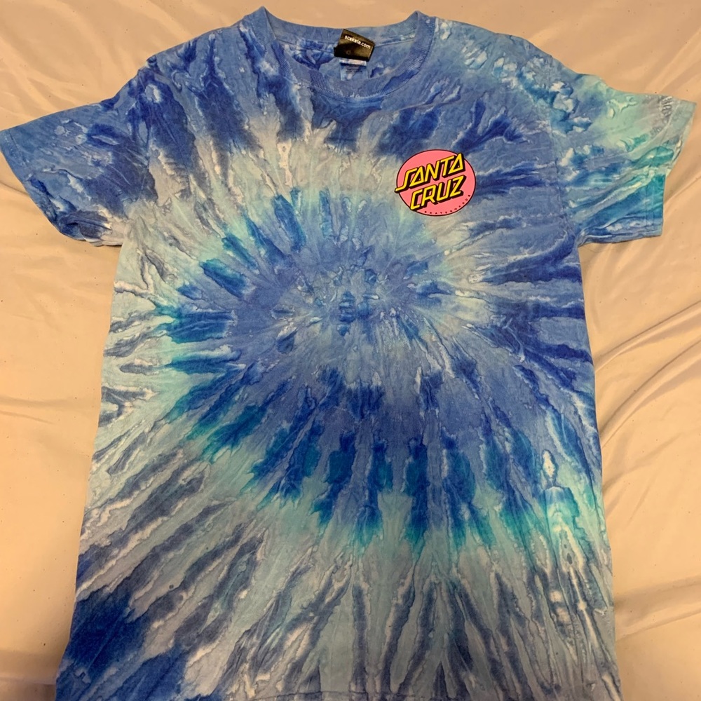 Santa Cruz T shirt - hardly worn